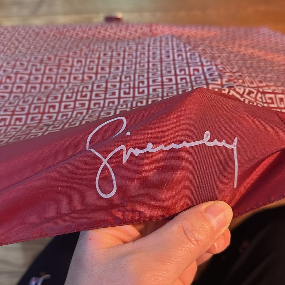 Elegant VINTAGE GIVENCHY  Burgundy Patterned Umbrella - Picture 8 of 16